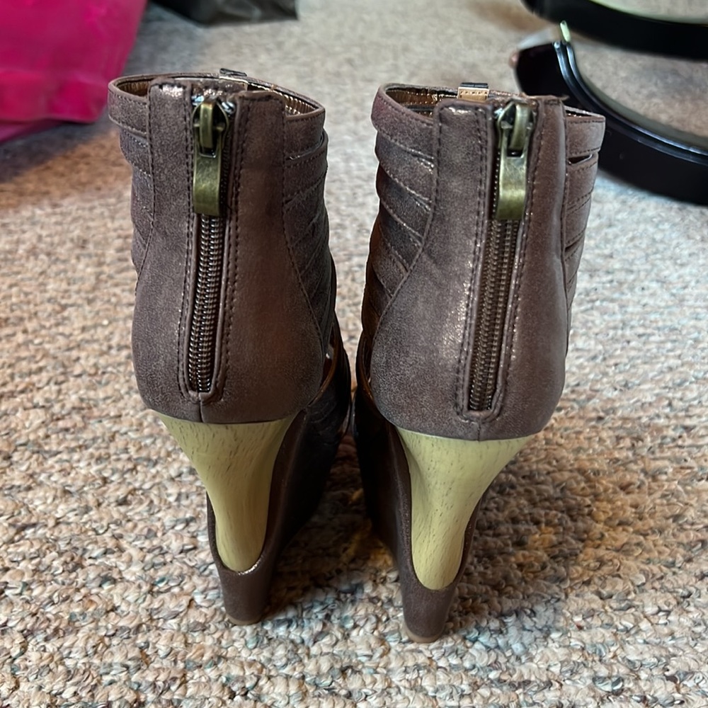 Strappy Bronze Ankle Wedges - Picture 3 of 4